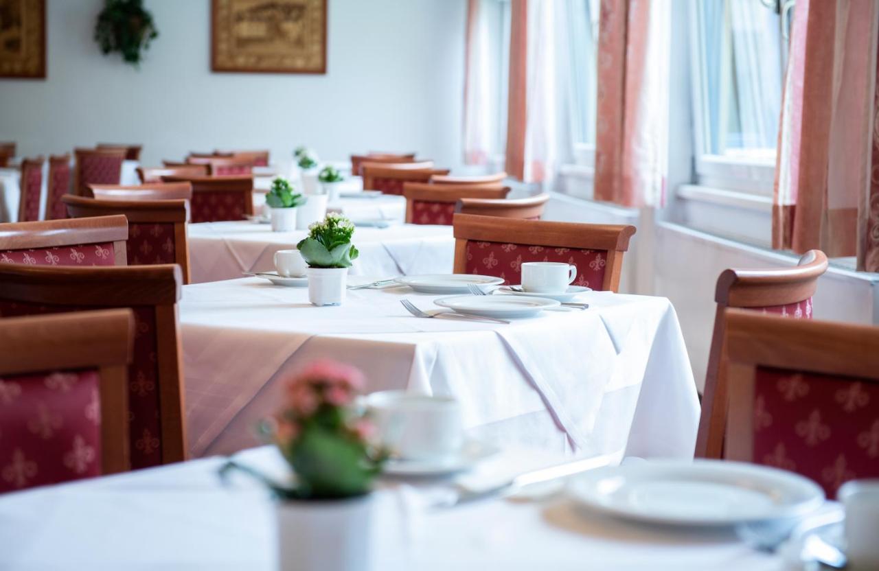 Parkhotel Zur Klause Бад Хол Екстериор снимка