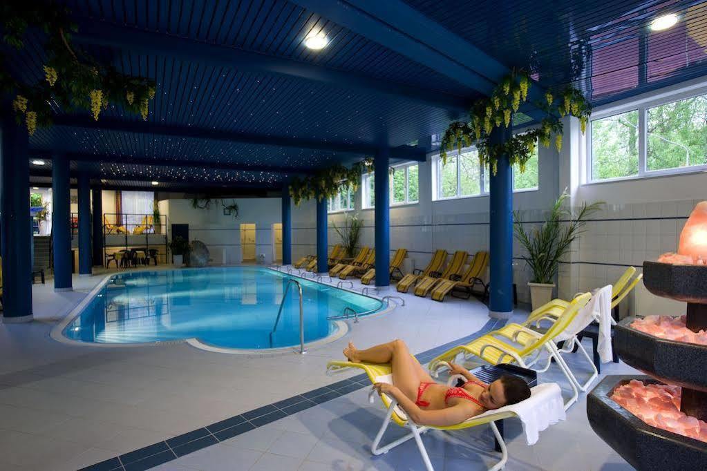 Parkhotel Zur Klause Бад Хол Екстериор снимка