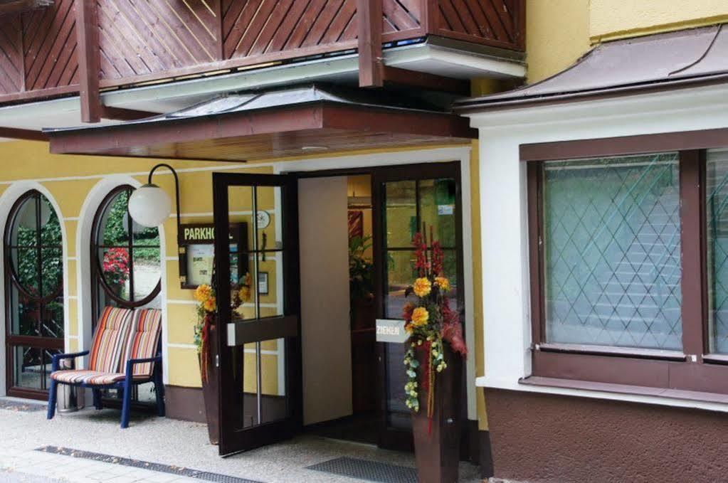 Parkhotel Zur Klause Бад Хол Екстериор снимка
