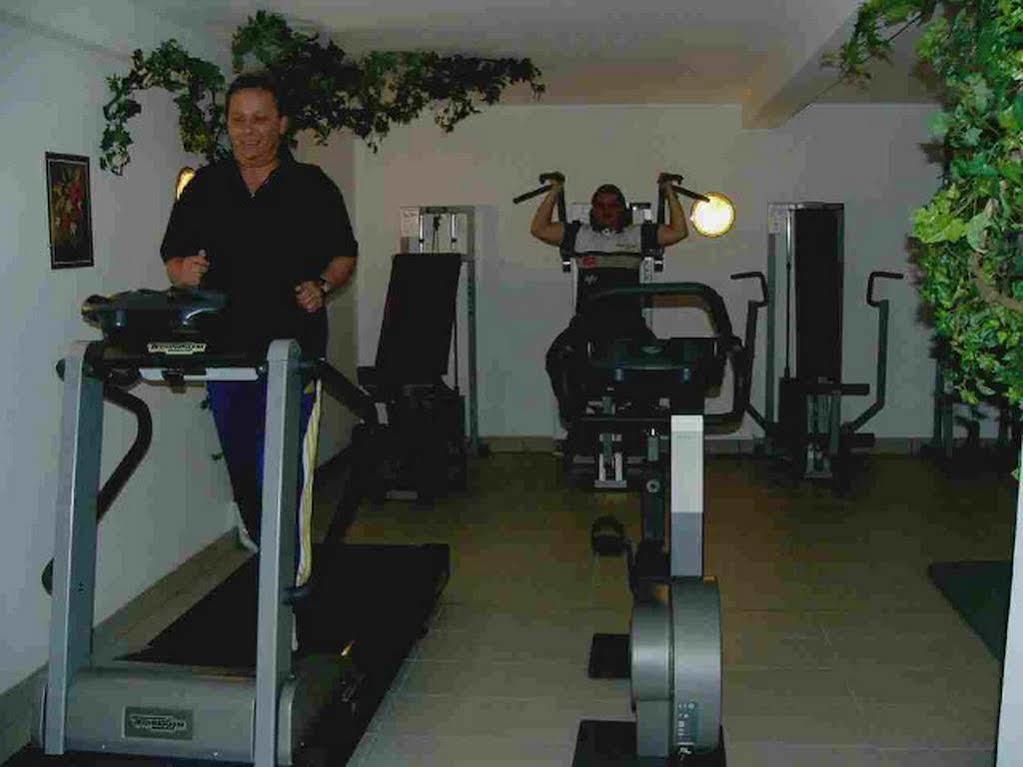 Parkhotel Zur Klause Бад Хол Екстериор снимка